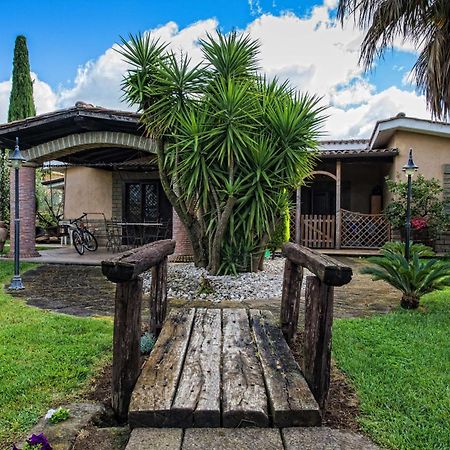 Il Giardino Dei Flintstones B&B Cerveteri Eksteriør bilde