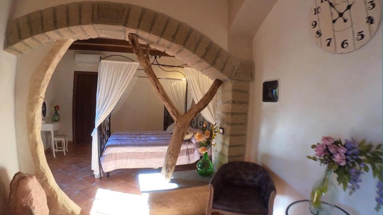 Il Giardino Dei Flintstones B&B Cerveteri Eksteriør bilde